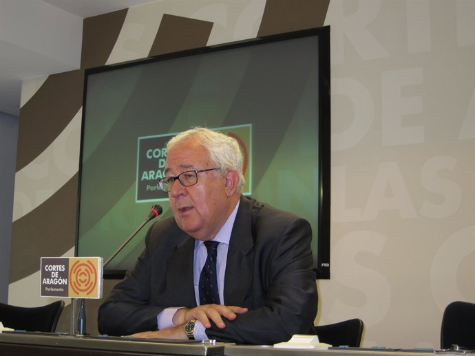 El Presidente De Las Cortes, José Ángel Biel