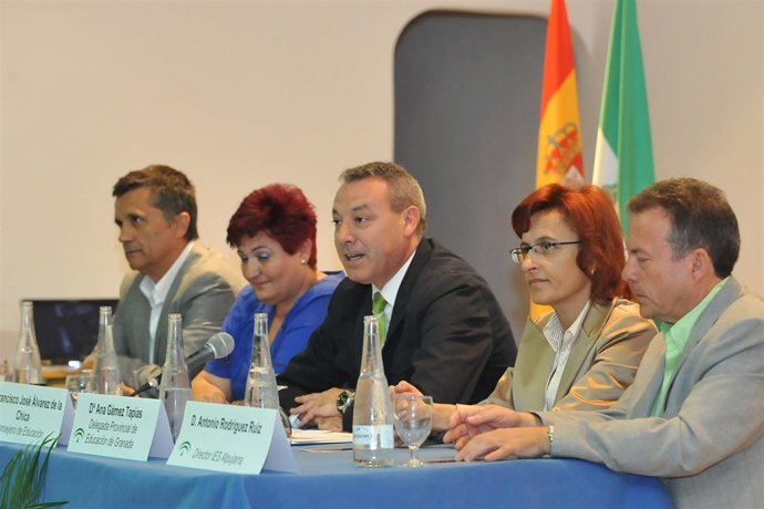 Más De 5.000 Niños Estudian En Escuelas Rurales En Granada