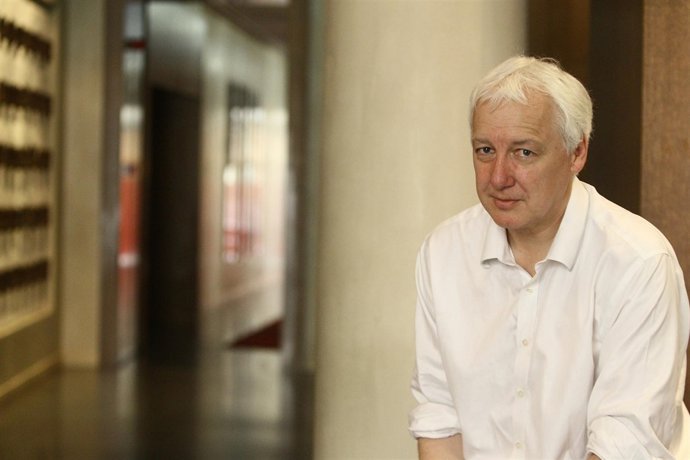 Nicholas Shakespeare