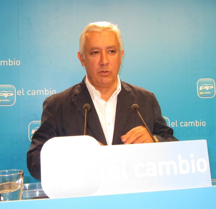 Javier Arenas En Una Rueda De Prensa