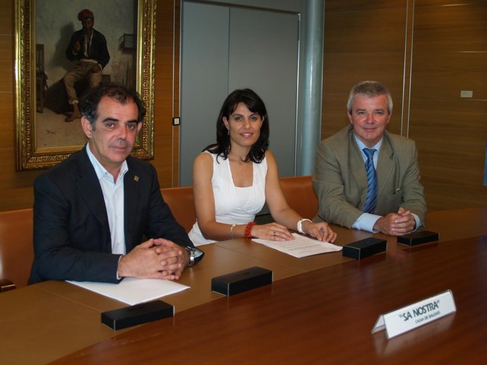 Sa Nostra Cede Un Solar Al Ayuntamiento De Llucmajor.