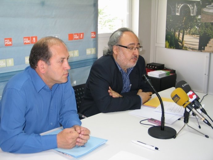 OS SOCIALISTAS CUALIFICAN CUN "NON PRESENTADO" A POLÍTICA EDUCATIVA DE FEIJOO NA