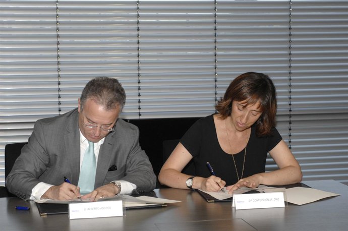 Firma Del Convenio Entre Telefónica Y Fundación CNSE