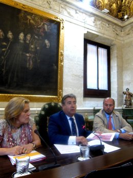 El Alcalde De Sevilla, Juan Ignacio Zoido, En El Centro