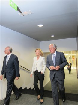 La Ministra De Economía Y Hacienda, Elena Salgado