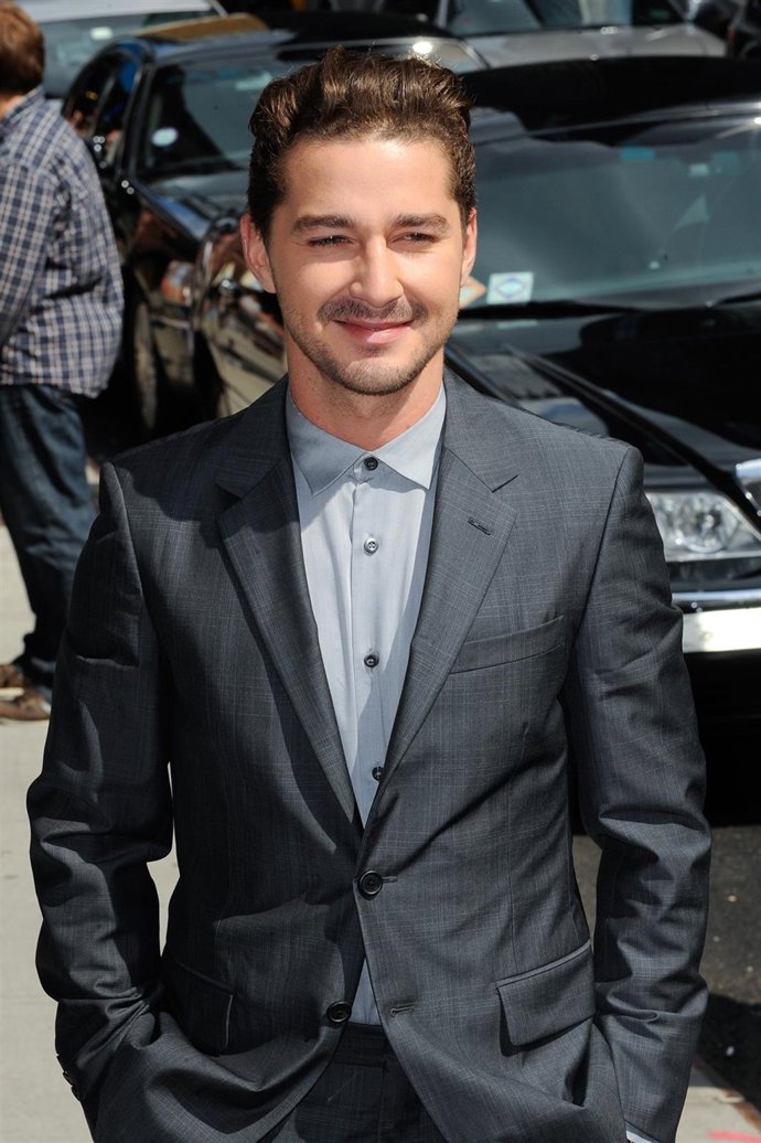 Shia Labeouf En Una Presentación De Transformers