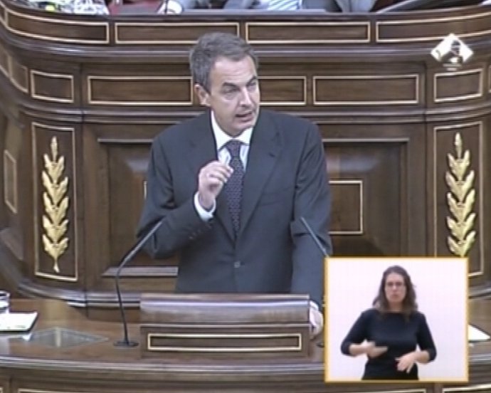 Zapatero centra el Debate en la crisis económica