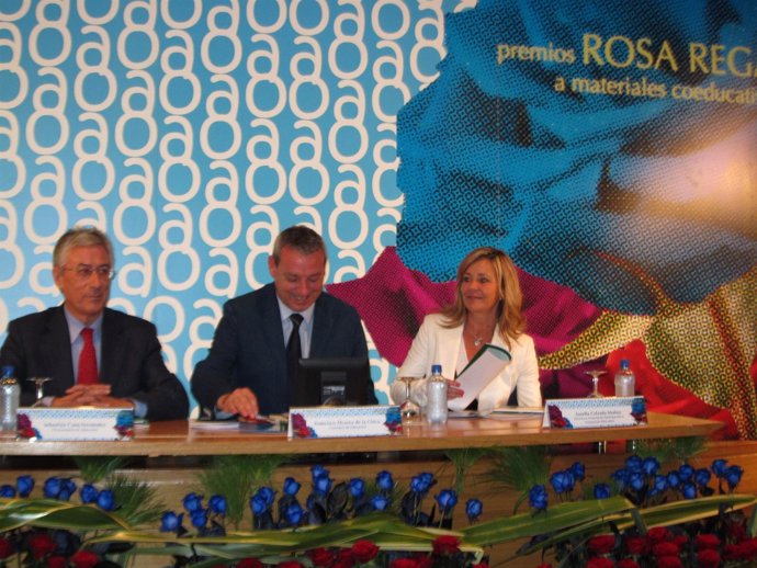Álvarez De La Chica Presiden En Sevilla La Entraga De Los V Premios Rosa Regás