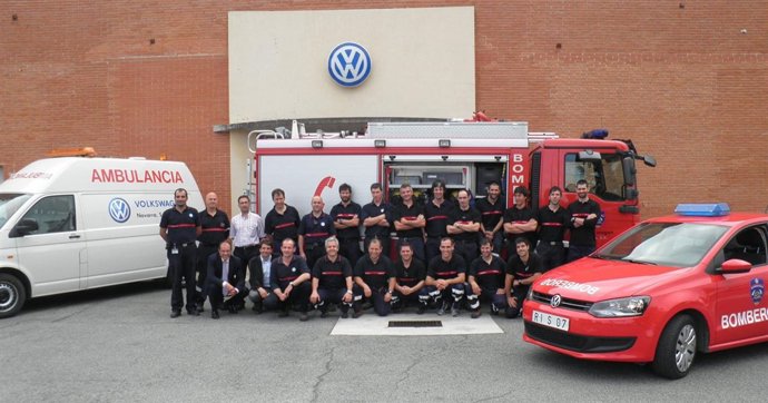 La Escuela De Seguridad De Navarra Forma A 18 Bomberos De Volkswagen.    