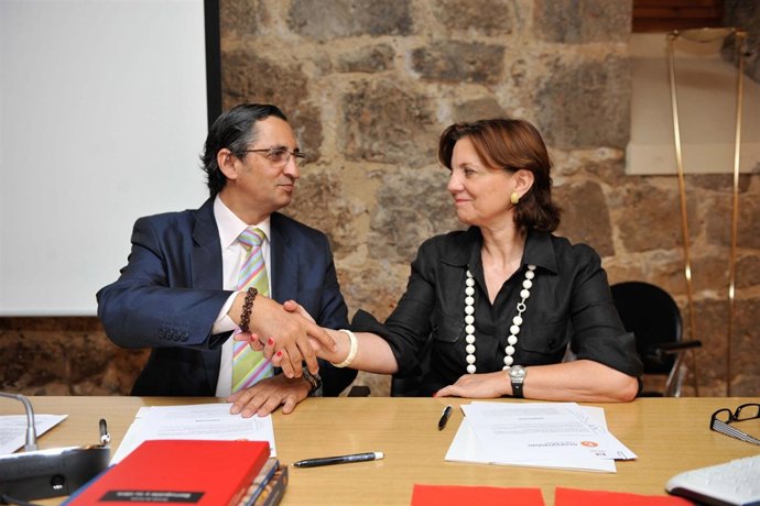 Convenio Entre El Colegio De Economistas Y Amigos Del Colegio De San Gregorio