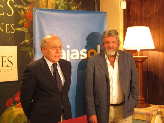 Juan Carlos Ollero Y Leo Chaves, En El Desayuno Informativo De Este Miércole