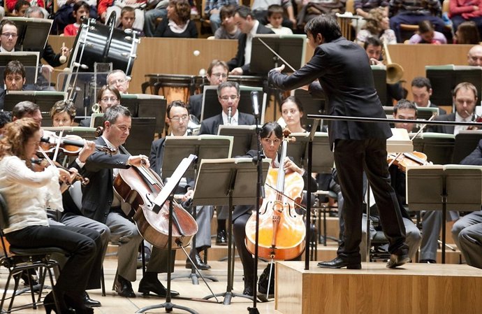 La OV Vuelve Al Serenates Con Un Programa Del Siglo XX