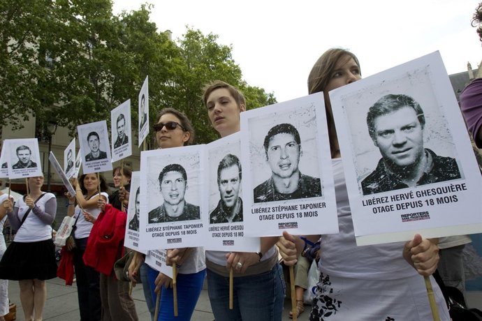 Stéphane Taponier Y Hervé Ghesquière Periodistas Secuestrados En Afganistán