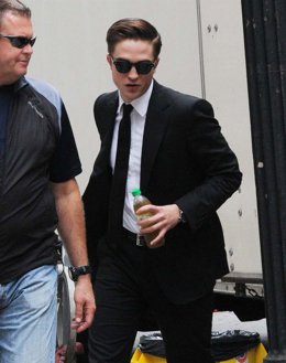 Robert Pattinson Durante En Rodaje De 'Cosmpolis' En Toronto 