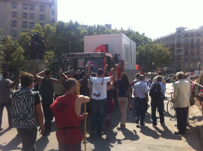 Acampados En Plaza Catalunya