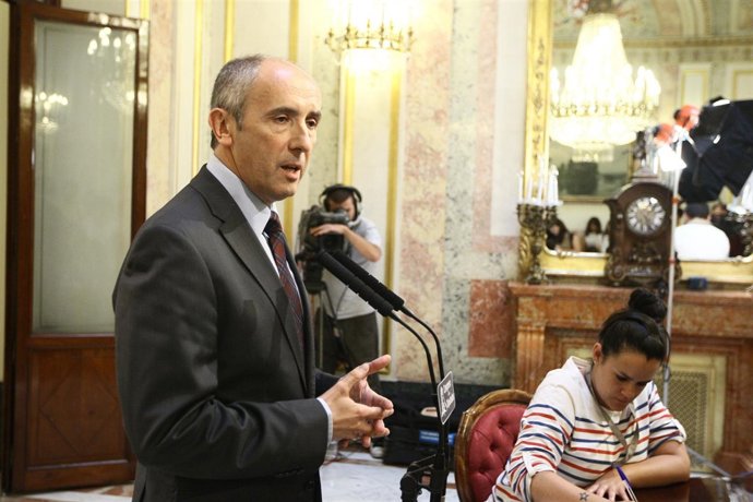 Josu Erkoreka Ante Los Medios En El Congreso