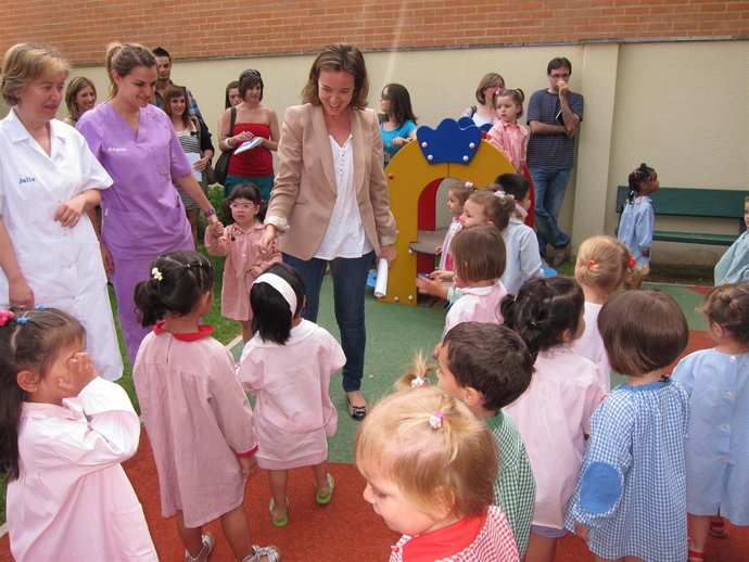 La Alcaldesa Cuca Gamarra Habla Con Los Niños De Chispita