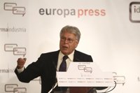 González cree que a España, no al PSOE, le conviene agotar la legislatura