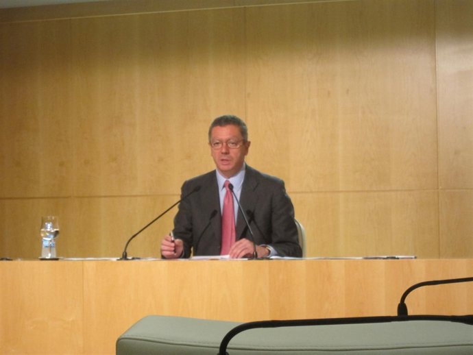 L Alcalde De Madrid, Alberto Ruiz-Gallardón