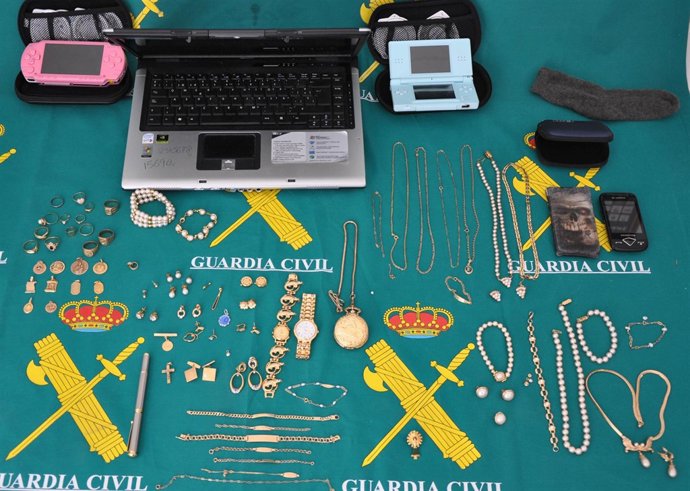 Material Recuperado Por La Guardia Civil
