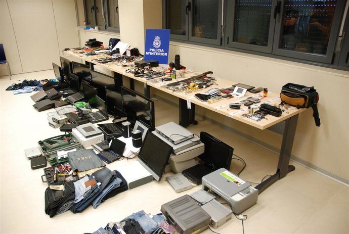 Artículos Robados En Domicilios Vascos Y Cántabros. 