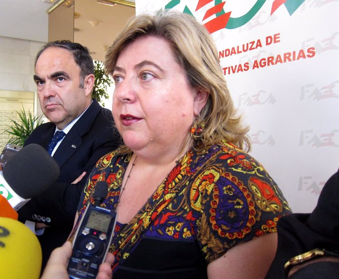 Clara Aguilera, Consejera Andaluza De Agricultura Y Pesca.
