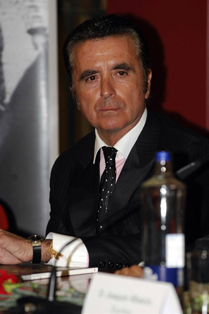 El Ex Torero Ortega Cano En Una Rueda De Prensa