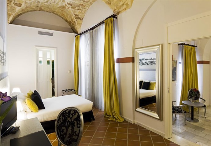 Habitación Del Hotel Husa Los Seises