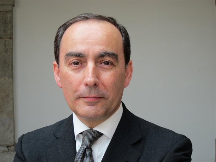 Miguel Ángel Serna, Consejero De Educación De Cantabria. 