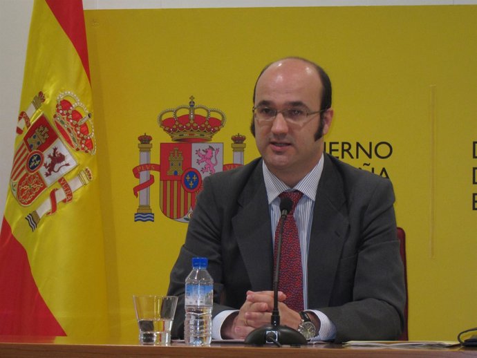 El Jefe Provincial De Tráfico, Rafael Hurtado De Mendoza