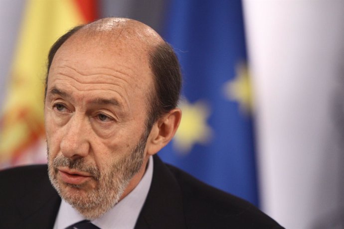 Rubalcaba En Moncloa Tras El Consejo De Ministros