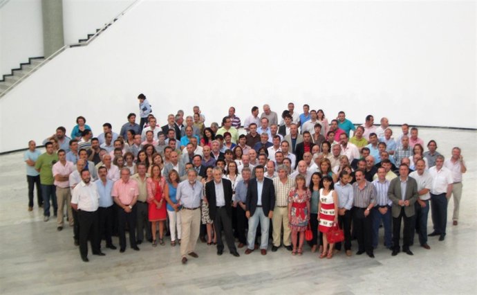 El Presidente De La Junta, José Antonio Griñán, Con Los Alcaldes Socialistas 