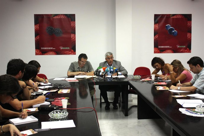 El Presidente De Freshuelva, Alberto Garrocho, Y Su Gerente, Rafael Domínguesz.