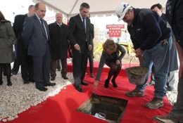 Primera Piedra Del Colegio Maestro Padilla
