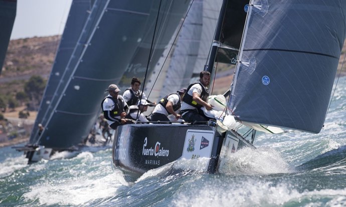 El Islas Canarias Puerto Calero Se Mantiene En Podio En El Ecuador De La Cagliar