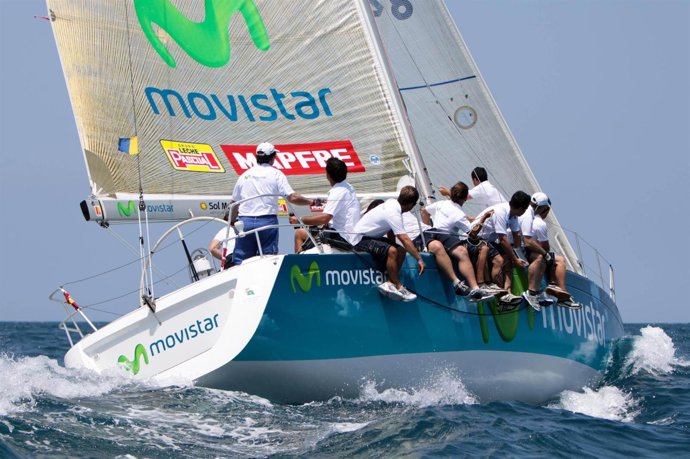 El Movistar Lidera En El XIII Trofeo S.M. La Reina
