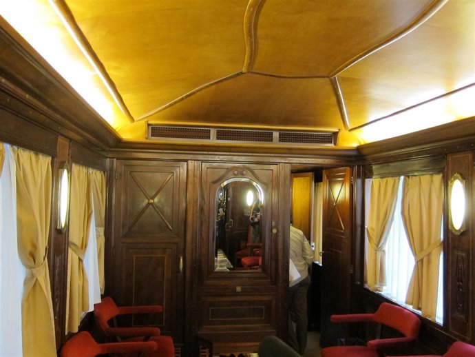 Tren Histórico FEVE