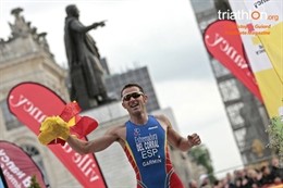 El Español Víctor Del Corral, Campeón De Europa De Triatlón Cross