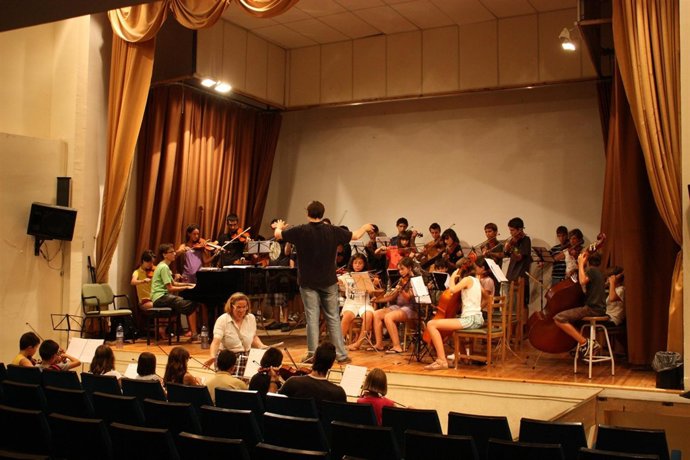 Cursos De La Academia Musical De Verano En Graus En 2010