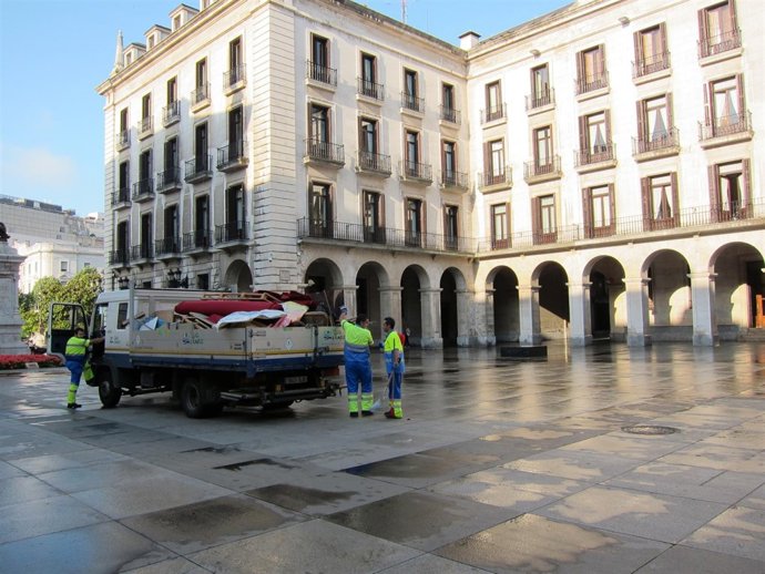 Plaza Porticada Sin Indignados 15M 