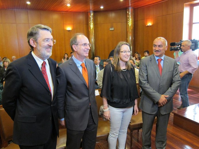 Leticia Díaz, Junto A Ibáñez, Cagigas Y Recio. 