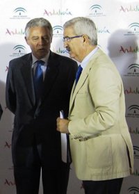 Menacho preguntará a Fomento por el segundo puente tras negar problemas económicos de la Junta que lo retrasen