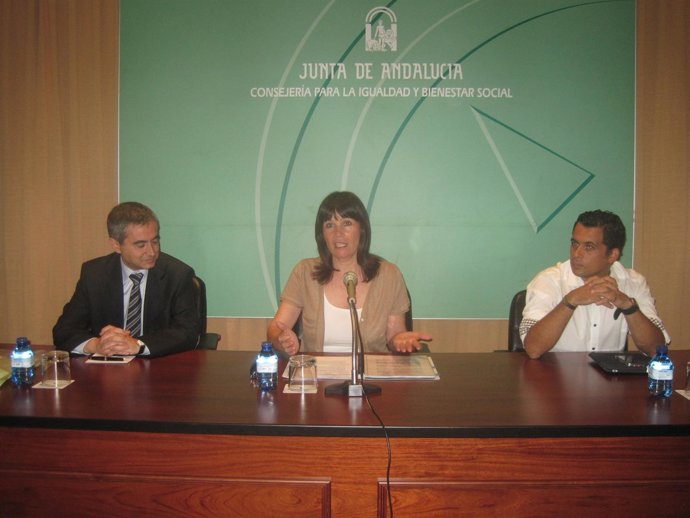 Navarro Mantiene Un Encuentro Con Jóvenes Líders De Iberoamérica