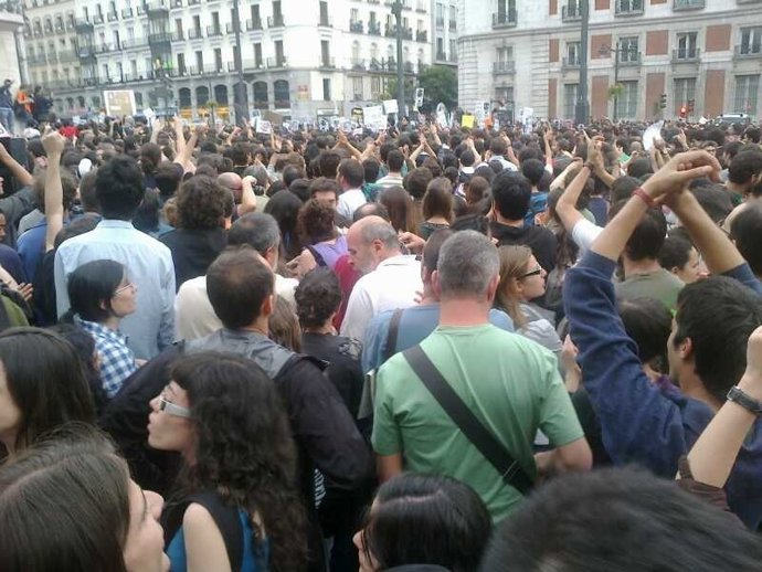 Sol Se Llena De Indignados Contra La Situación Social Y Económica