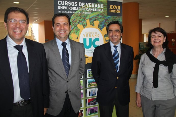 Calderón En El Arranque De Los Cursos De La UC En Torrelavega. 