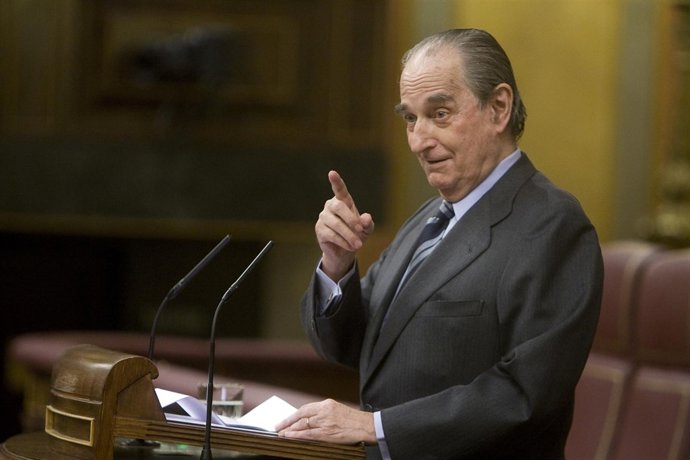 Landelino Lavilla, presidente del Congreso por UCD el 23-F de 1981