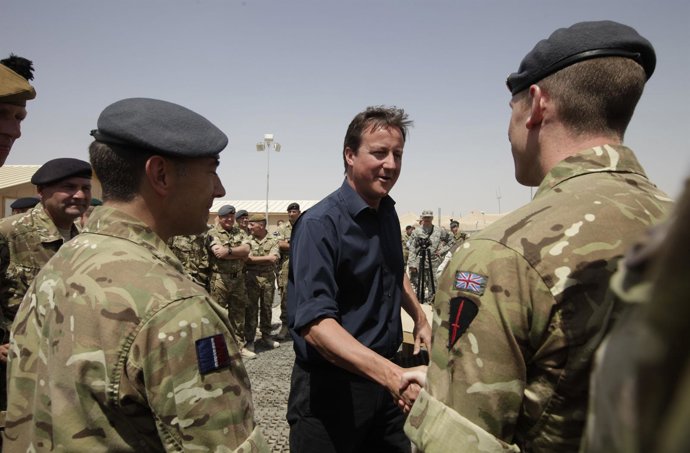 El Primer Ministro Británico, David Cameron En Afganistán