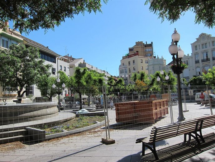Plaza De Navarra