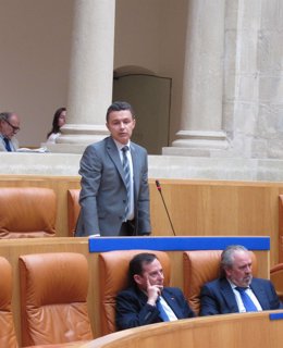 Conrado Escobar, Senador Autonómico