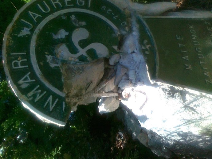 Monolito Juan Mari Jauregi